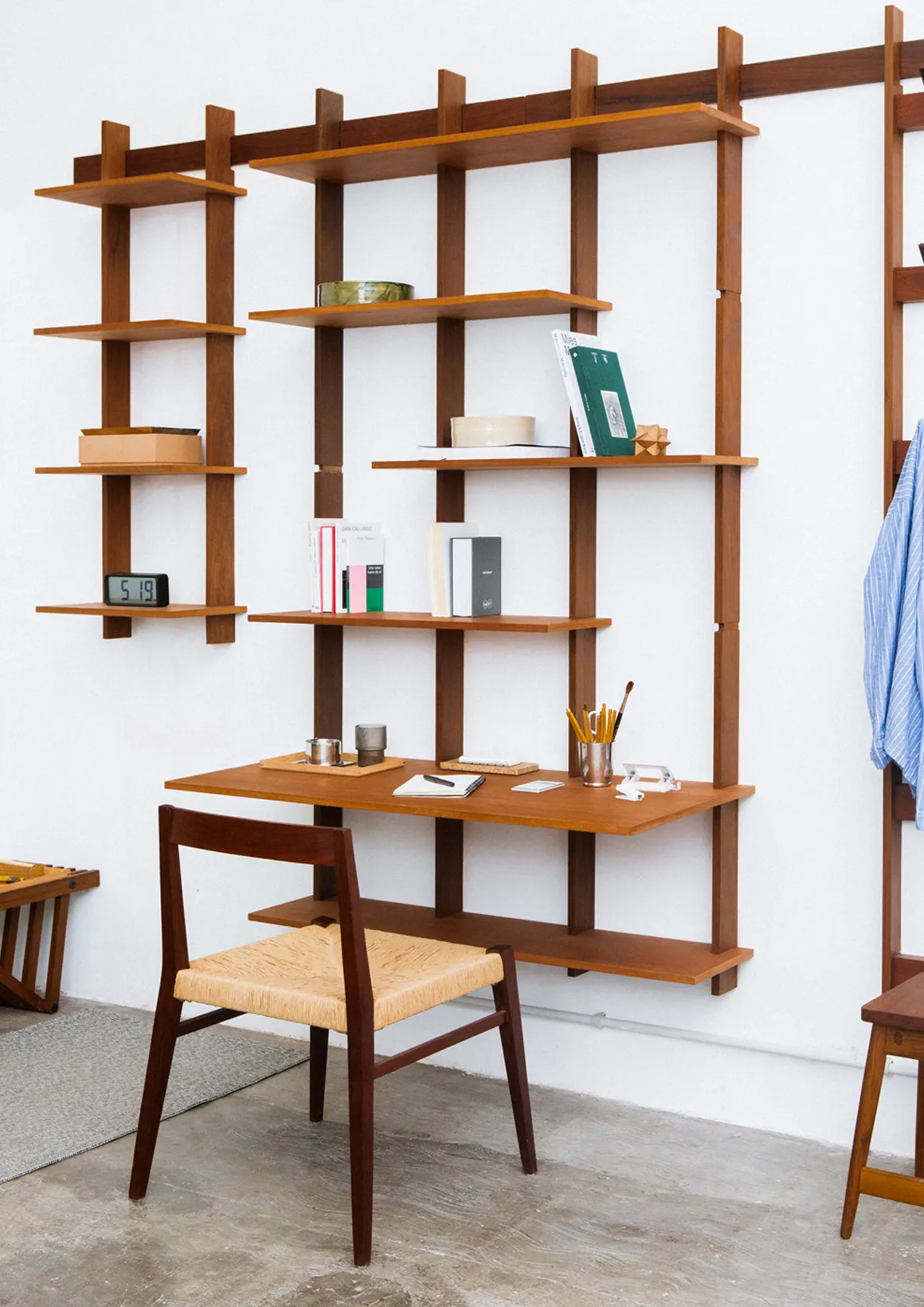 Sticotti Modular Shelving System Kit G BIS - la base Sticotti Modular Shelving System Kit G BIS - la base